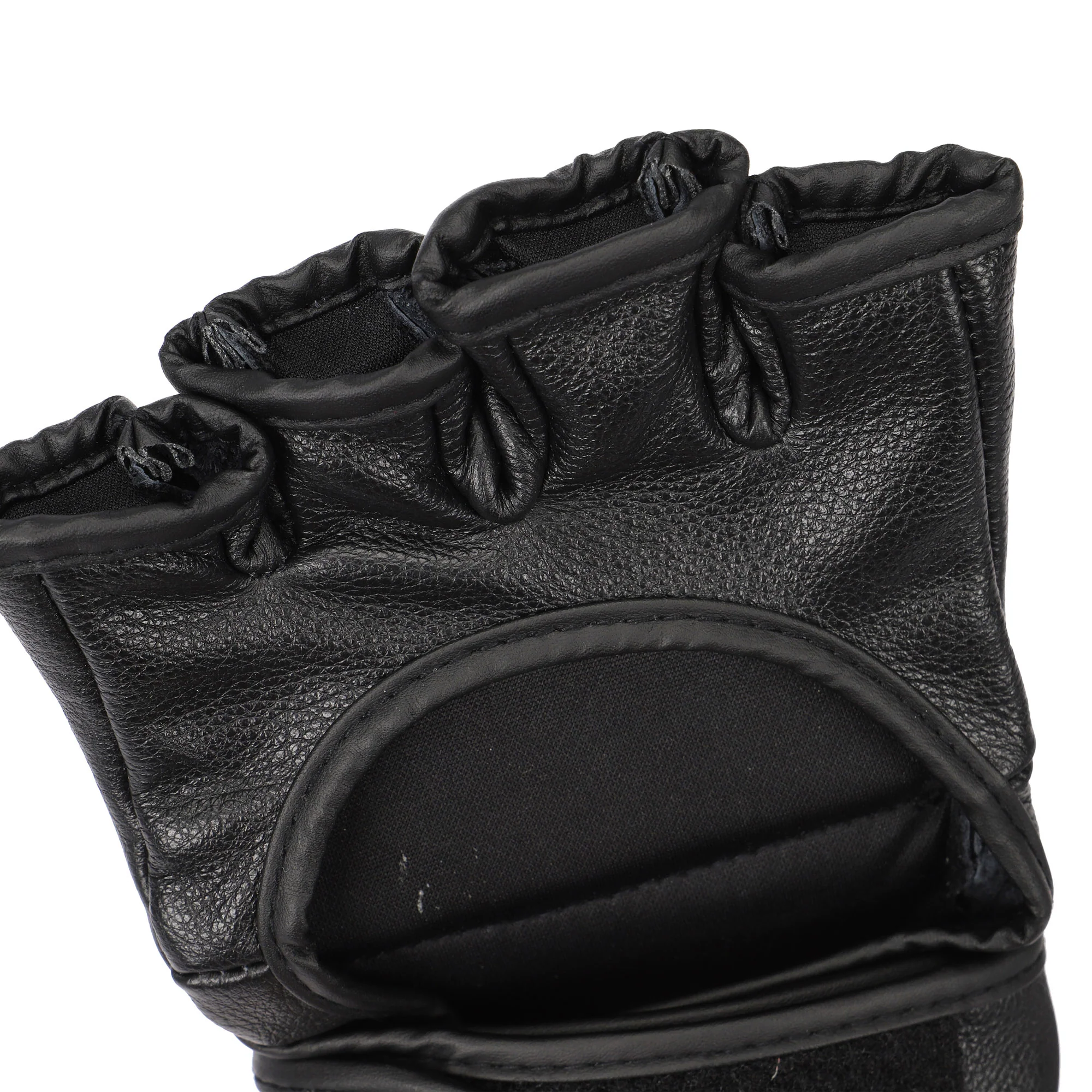 Douglas Silva Signed 1-of-1 Fight Worn Gloves UFC Fight Night: Moreno vs Kavanagh - Image 6