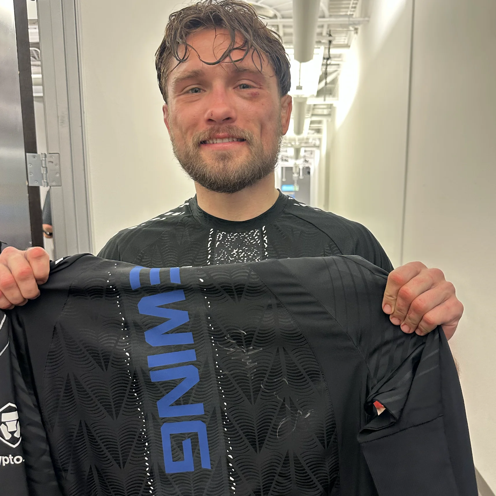 Ethyn Ewing Signed 1-of-1 Fight Worn Hoodie UFC Fight Night: Moicano vs Duncan - Image 3