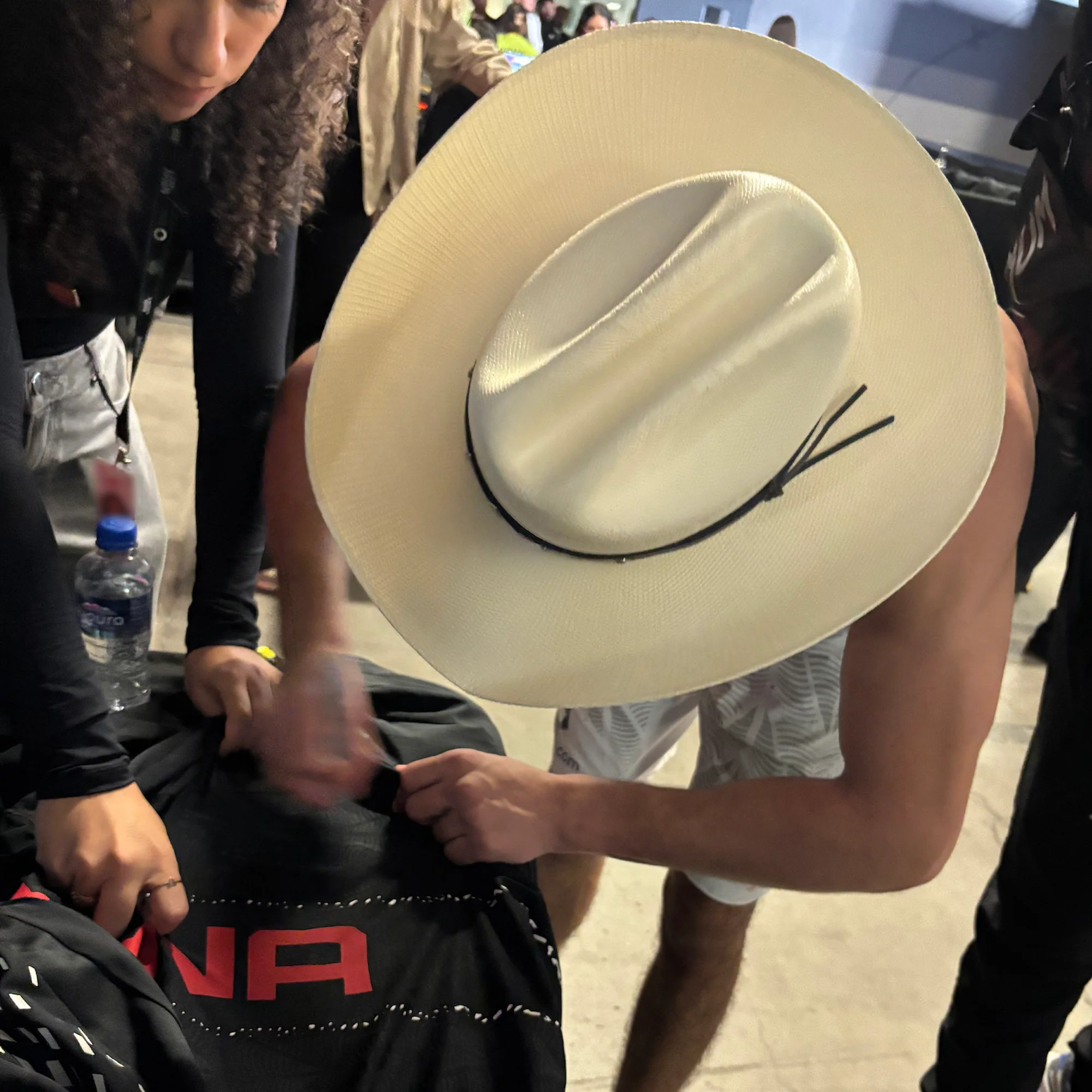 Santiago Luna Signed 1-of-1 Fight Worn Hoodie UFC Fight Night: Moreno vs Kavanagh - Image 3